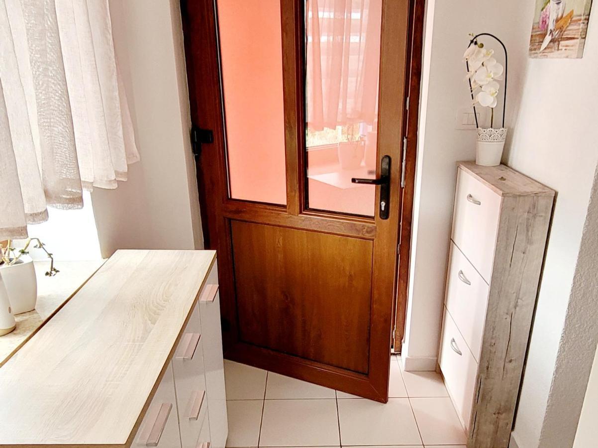 Apartman Rocky Petrovija Luaran gambar